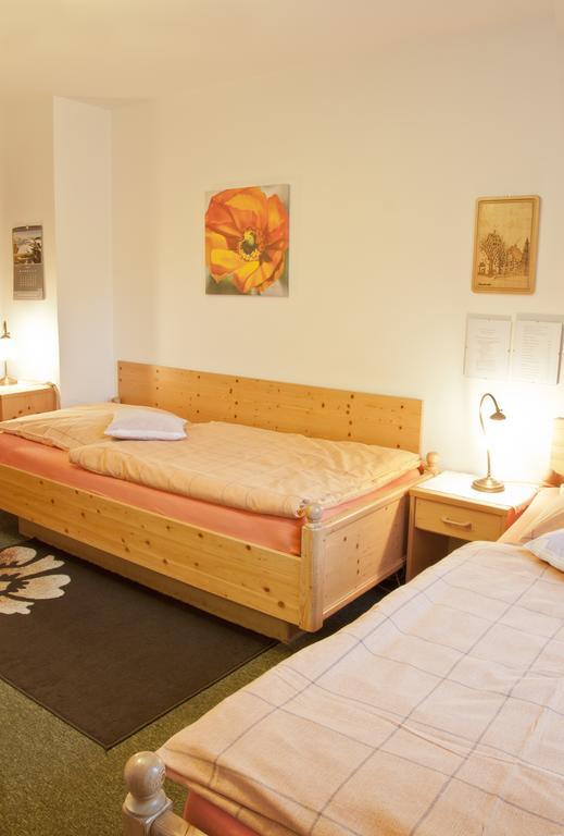 Fruehstuecks Pension Zum Postillion Klingenthal Exterior photo